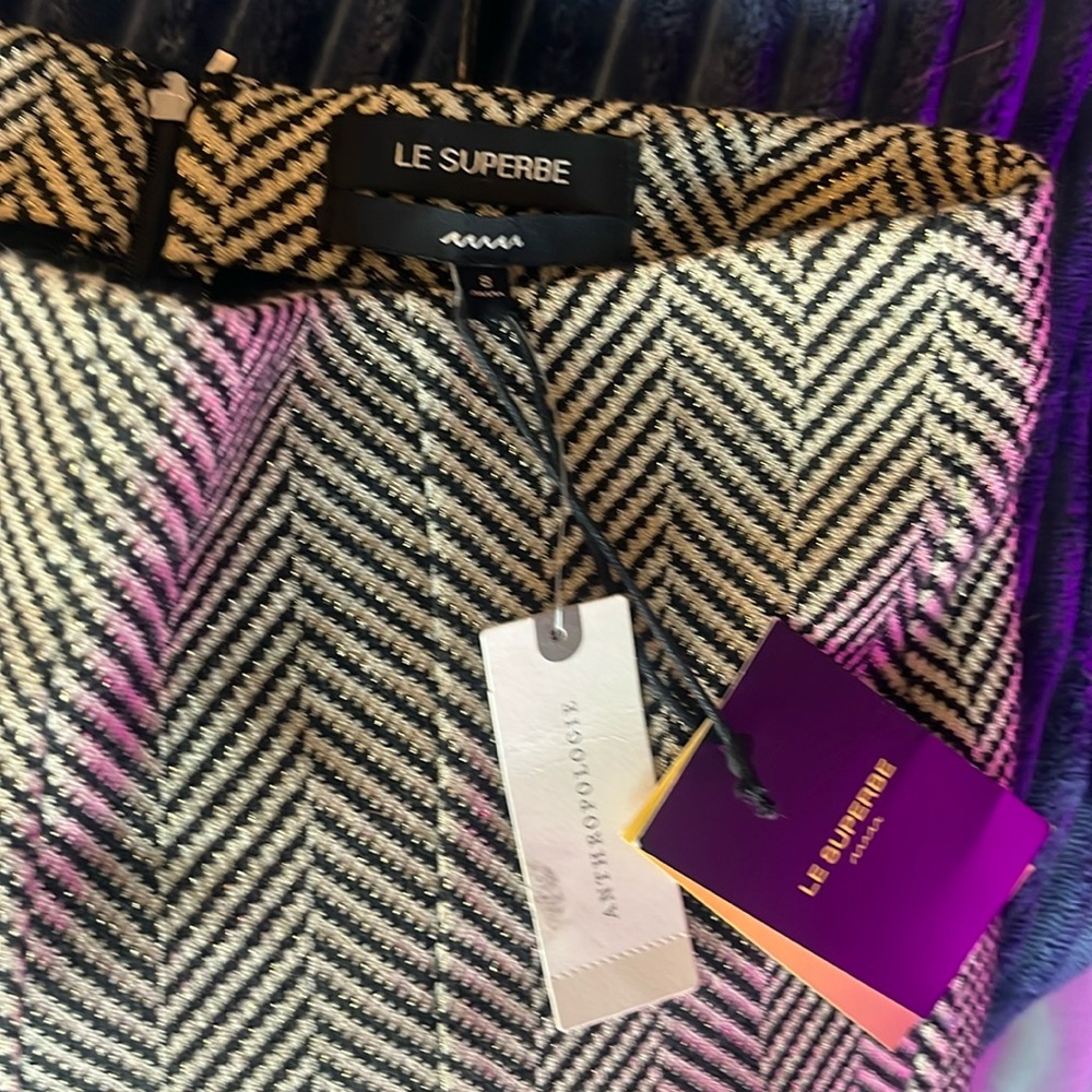 Le Superbe gorgeous holiday pants! Black and tan micro chevron with gold thread